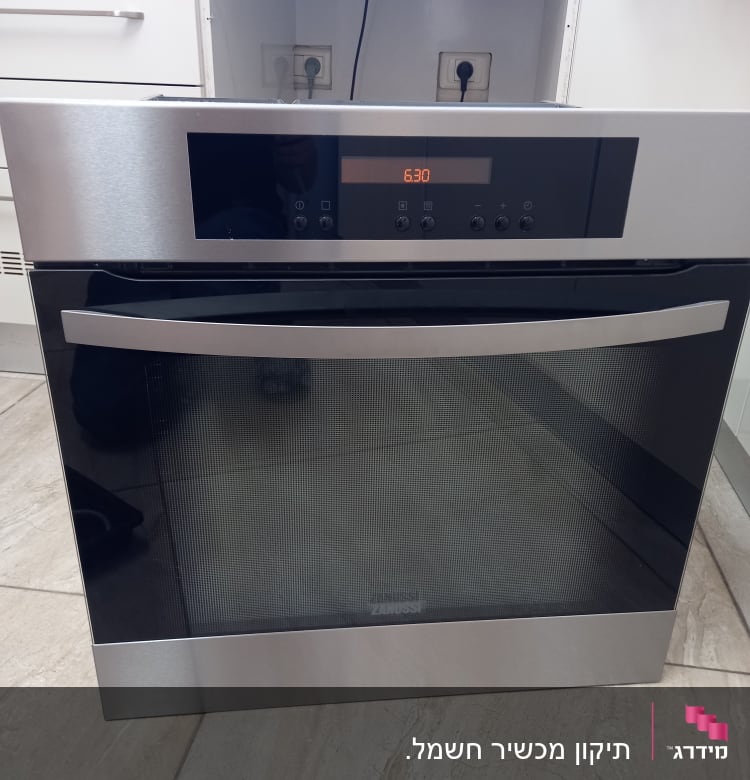תנור אפייה חשמלי עם תצוגה דיגיטלית